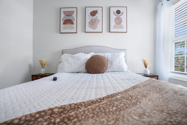 Building Photo - 156 Excell Rd