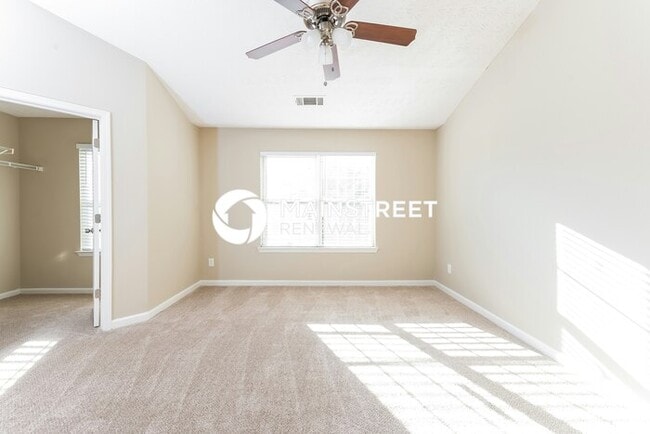Building Photo - 3 Bedroom Pet-Friendly Home in Fairburn, G...