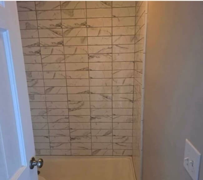 Building Photo - NEW RENTAL LISTING - NO HUD NO SECTION 8