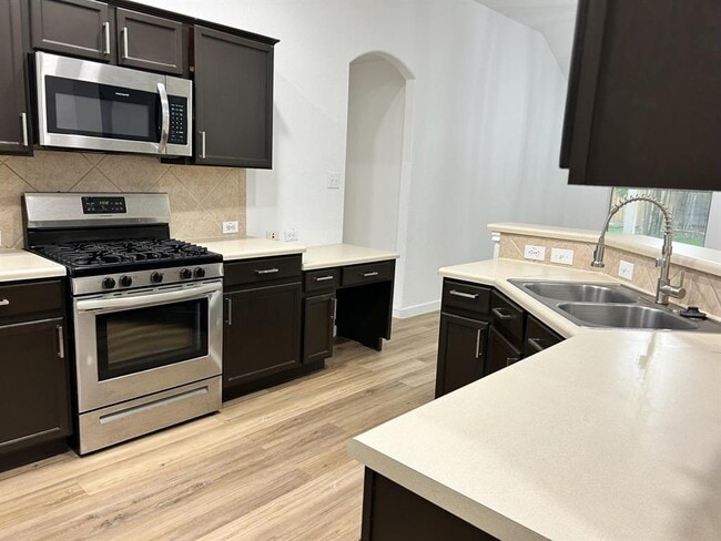 Building Photo - 1506 Cosmos Way