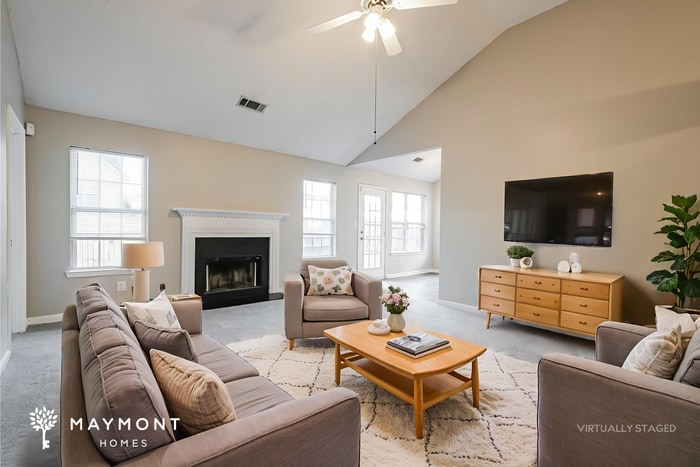 Building Photo - 1045 Meadow Glen Cir