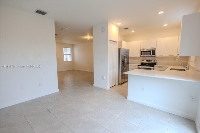 Building Photo - 12581 NW 23rd Pl