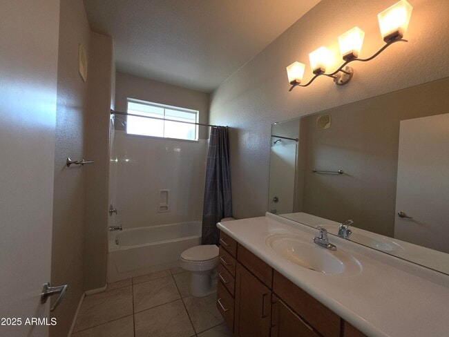 Building Photo - 6605 N 93RD Ave