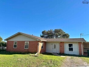 Building Photo - 28 Cannan Dr