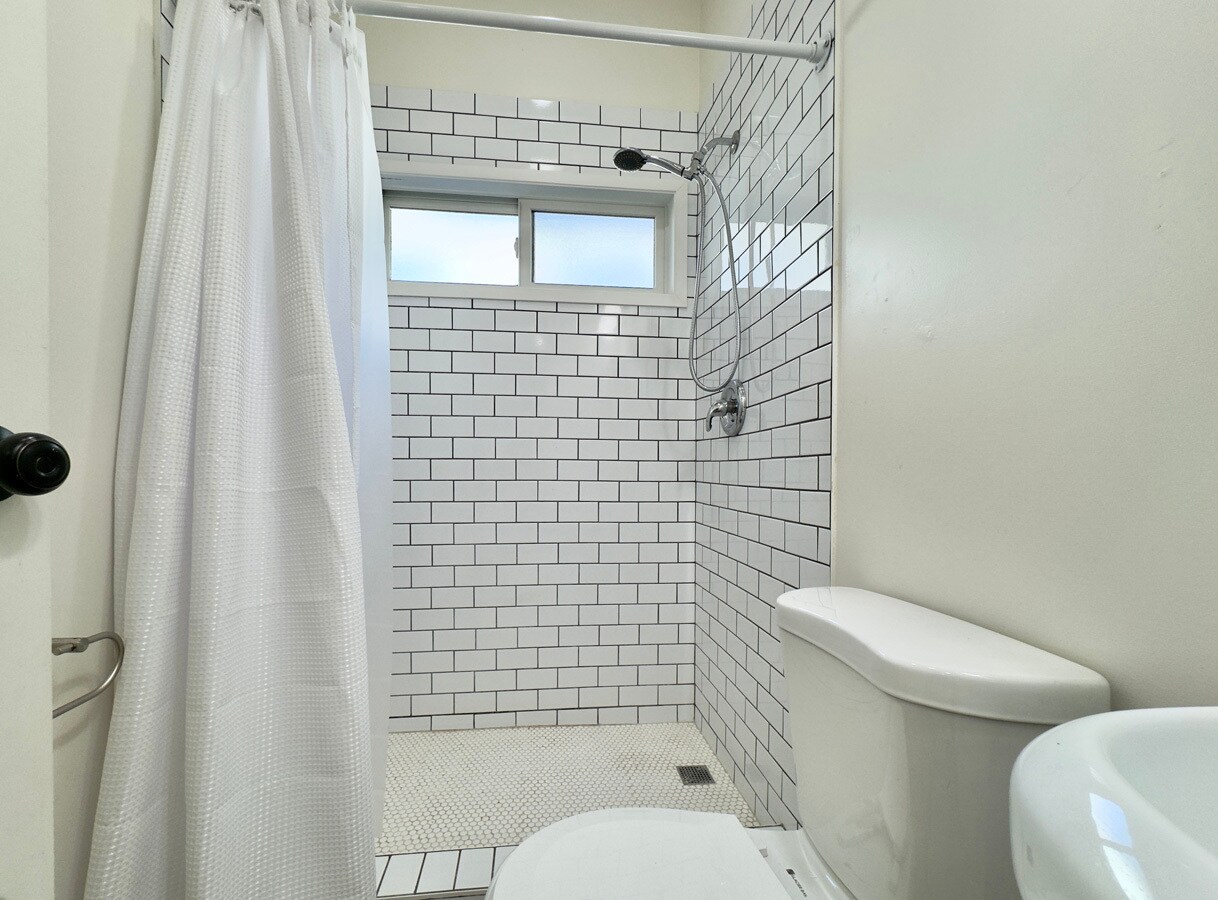 Building Photo - 1038 62nd St