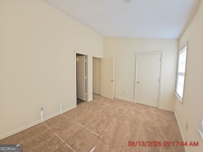 Building Photo - 1688 Winchester Way SE