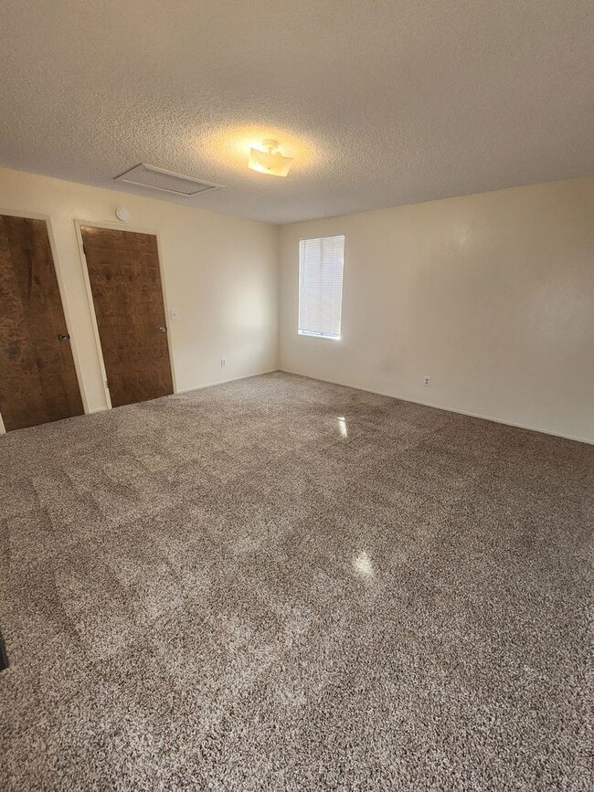 Building Photo - Comfortable 2 Bed, 2.5 Bath in Grover Beach