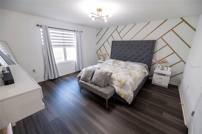 Building Photo - 844 Grandin St