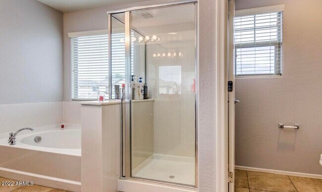 Building Photo - 2802 N 73rd Dr