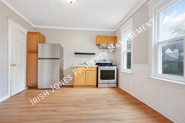 Building Photo - 47 Fredro St