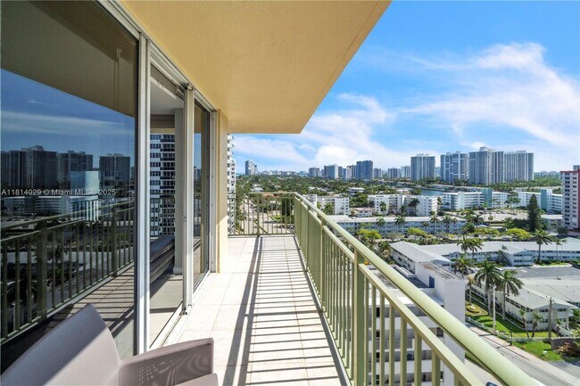 Building Photo - 2080 S Ocean Dr