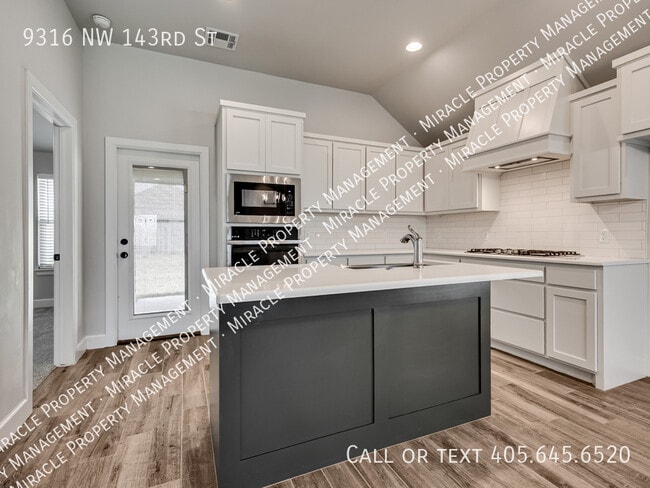 Building Photo - 9316 NW 143rd St