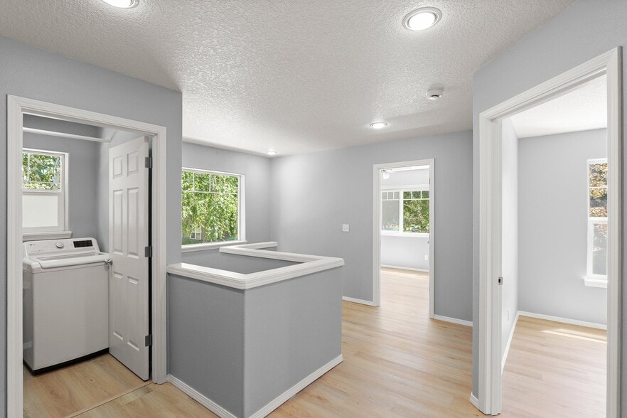 Building Photo - 793 NE 61st Ct
