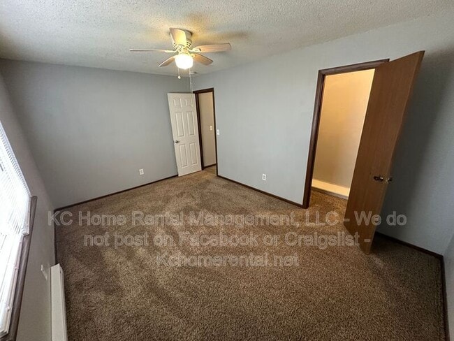 Building Photo - 561 N Somerset Terrace