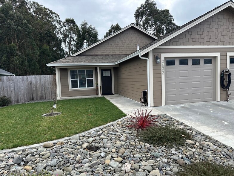 Building Photo - 2632 Avelar Ct