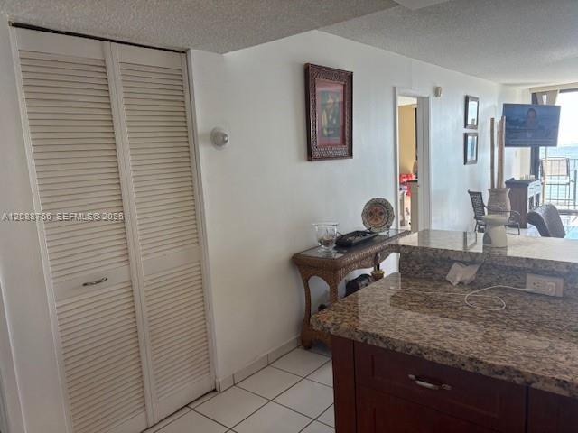 Building Photo - 2625 Collins Ave