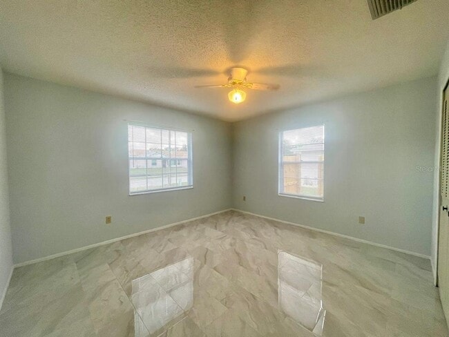 Building Photo - 1734 Willa Cir