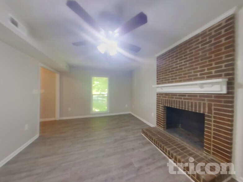 Building Photo - 4326 Hazlitt Ct