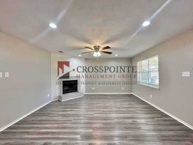 Building Photo - Edinburgh 4510/4512