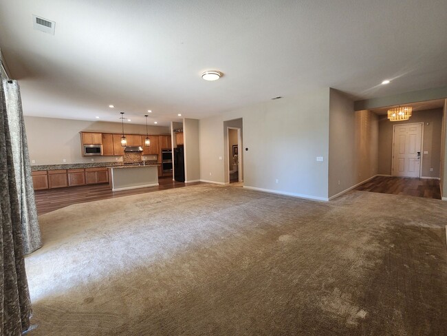 Building Photo - Large- single story home in the Stonebrook area of Sparks, NV.