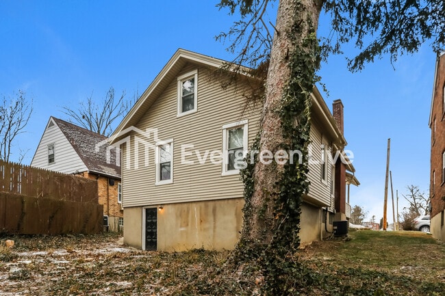 Building Photo - 3334 Dartmouth Dr