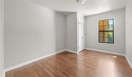 Building Photo - 637 Pennington Dr
