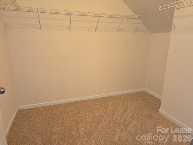 Building Photo - 5021 Kinross Ln