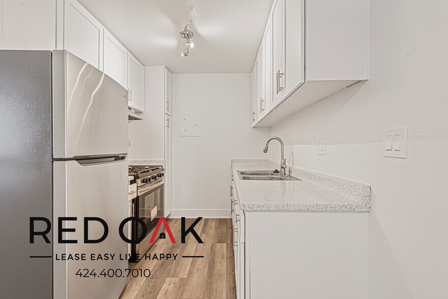 Building Photo - 13325 Heacock St