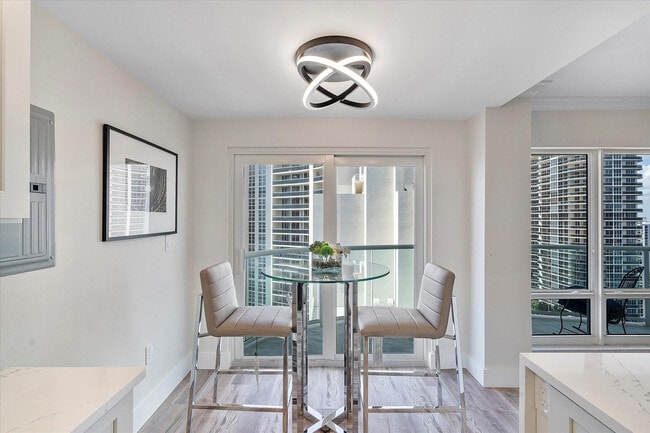 Building Photo - 3400 Galt Ocean Dr
