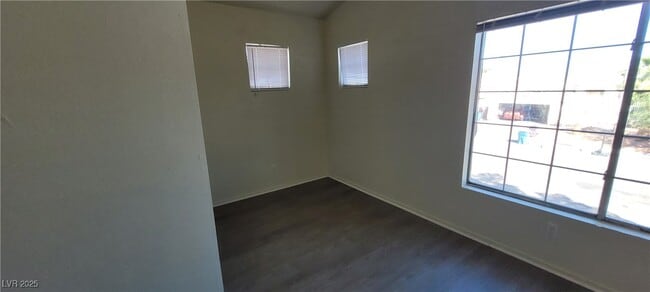 Building Photo - 5115 Blossom Ave