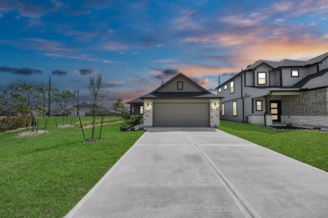 Building Photo - 2643 Oakleaf Ash Ln