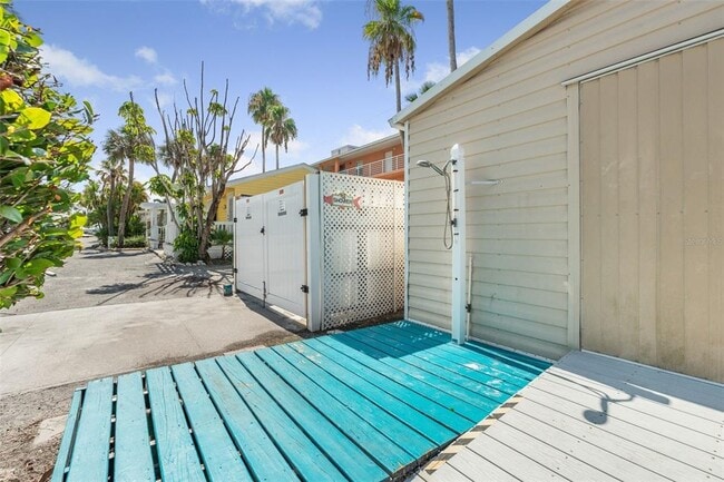 Building Photo - 1603 Gulf Dr N