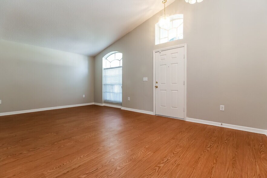 Building Photo - 6229 Chapel Pines Blvd