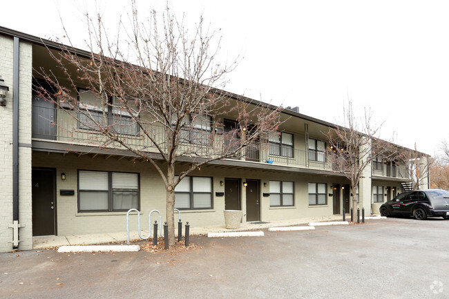 Primary Photo - Flats On Frankfort