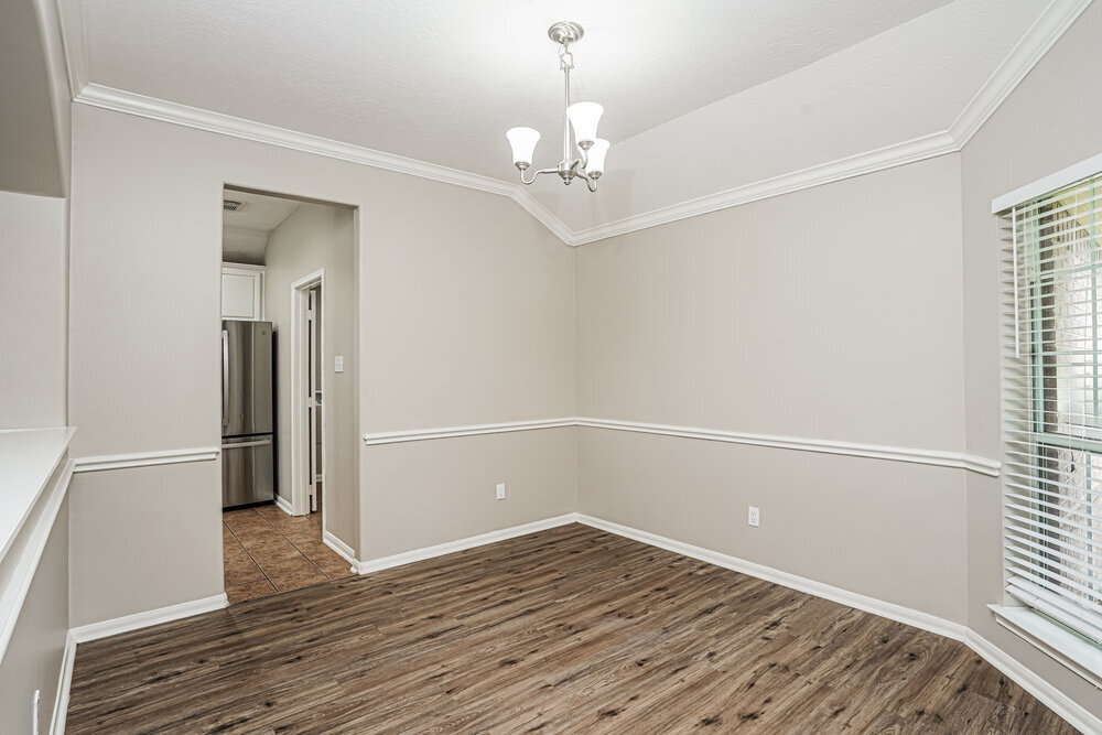 Building Photo - 549 Green Cedar Dr
