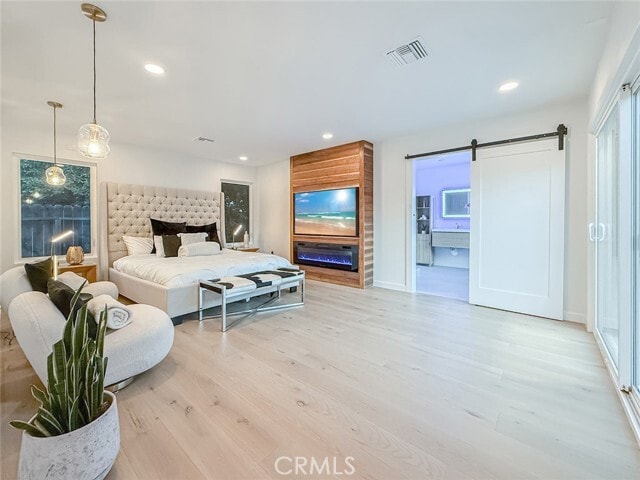 Building Photo - 15722 Magnolia Blvd