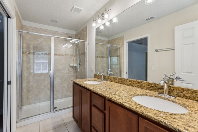 Building Photo - Gorgeous 3/3 Townhouse in VillageWalk of Lake Nona (Gated)