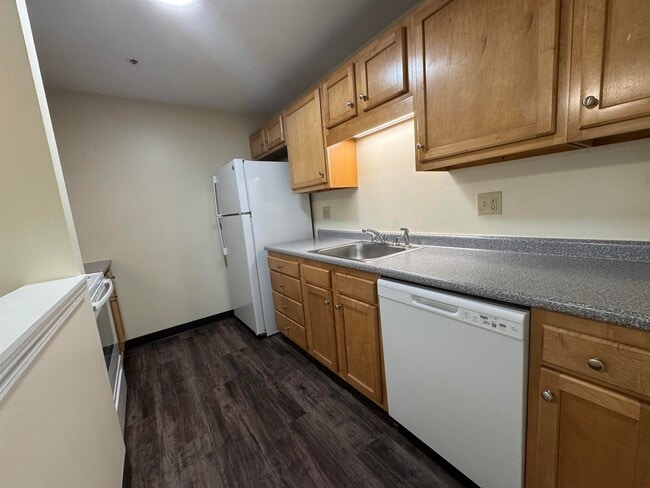 Building Photo - 101 Eastern Ave