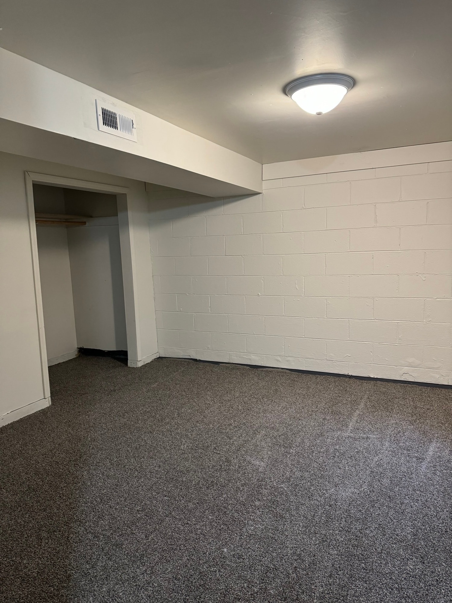Building Photo - 3013 Blakeley Ave