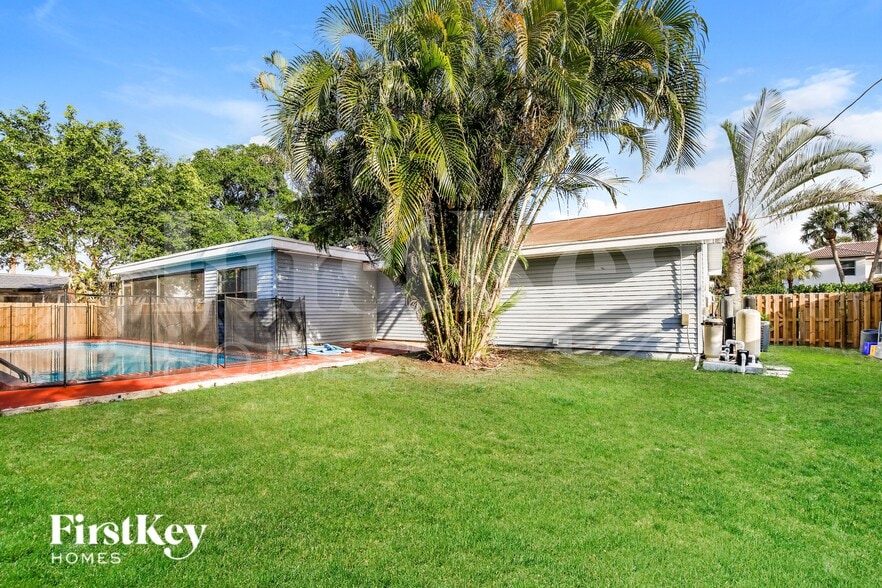 Building Photo - 4555 Palm Ridge Blvd