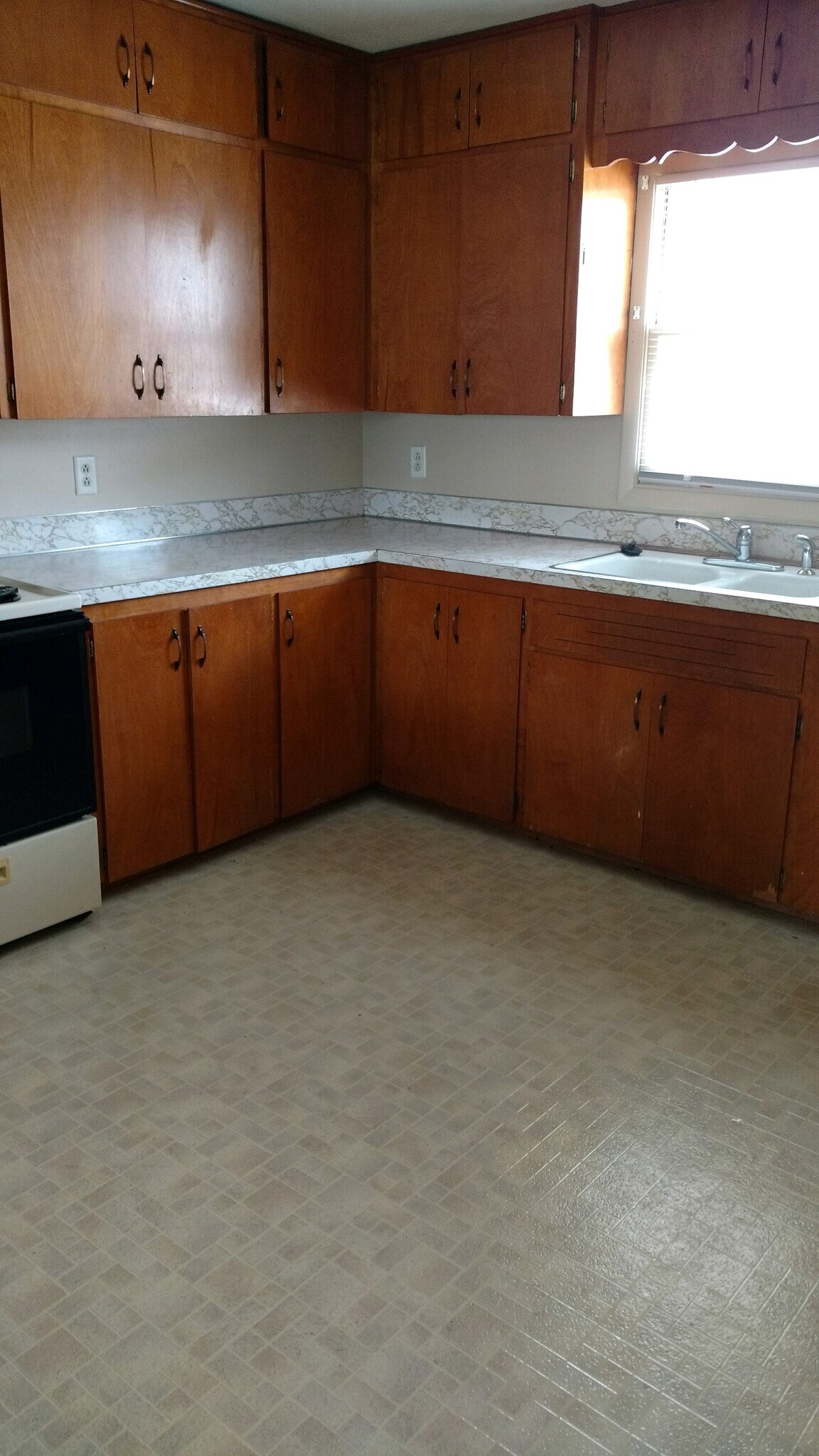 Building Photo - 314 W Philip Ave