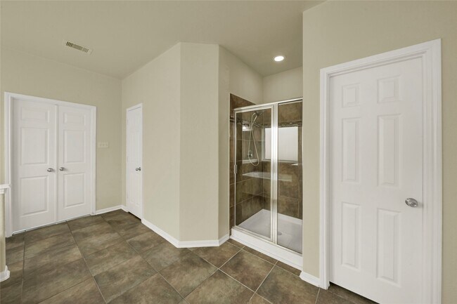 Building Photo - 20803 Fair Walnut Way