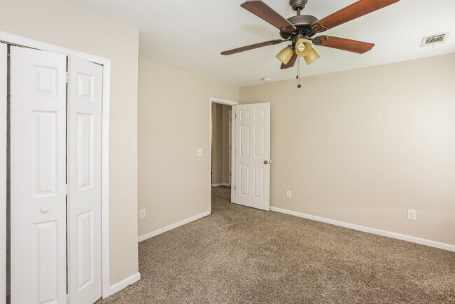 Building Photo - 934 Old Forester Ln