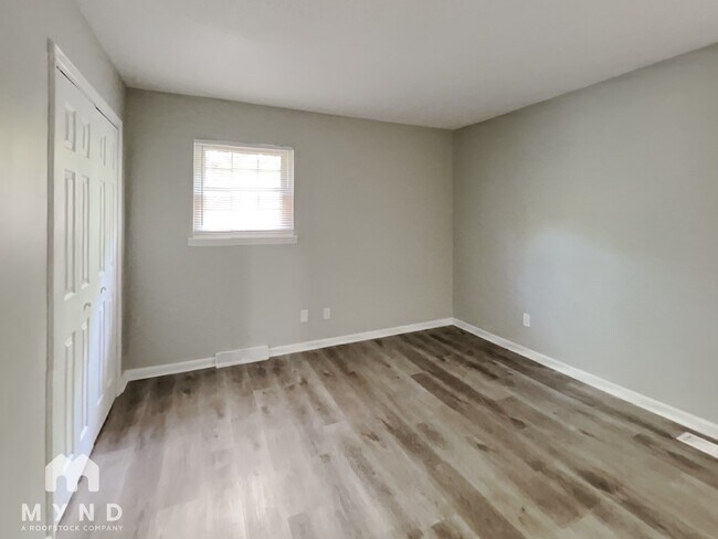 Building Photo - 2308 Oakstone Cir