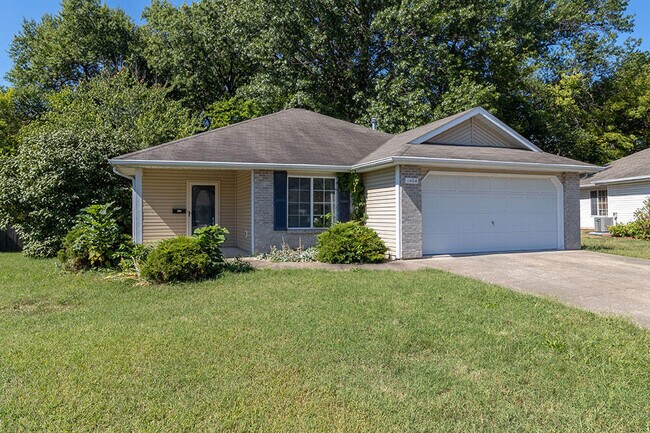 Building Photo - 1404 Jean Rae Dr