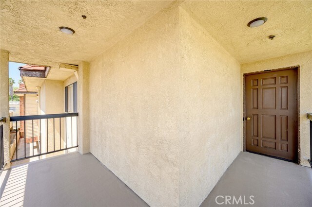 Building Photo - 1165 Linden Ave