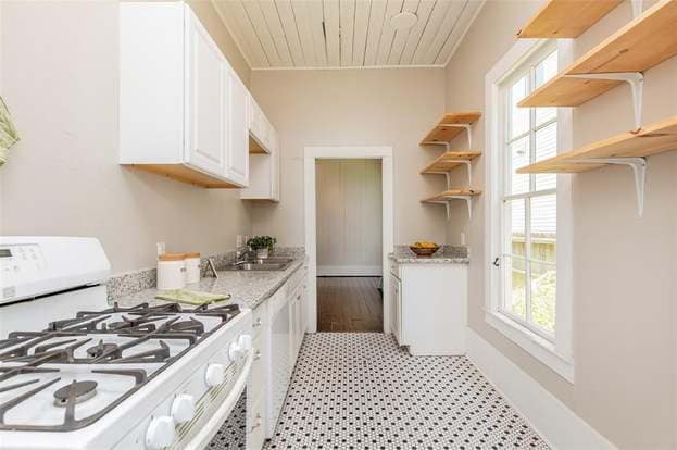 Building Photo - 2011 Decatur St