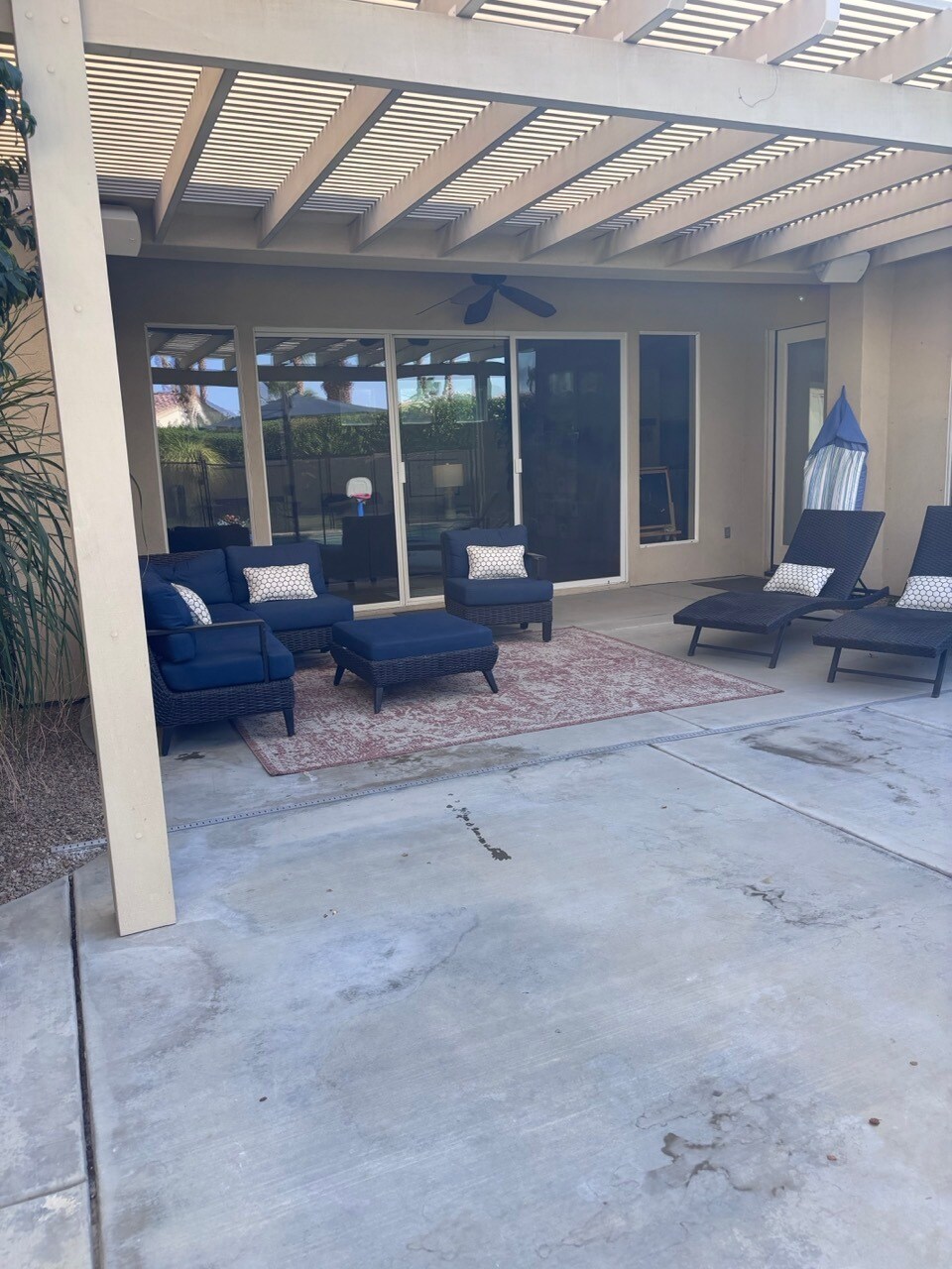 Building Photo - 90 Clavel Ct