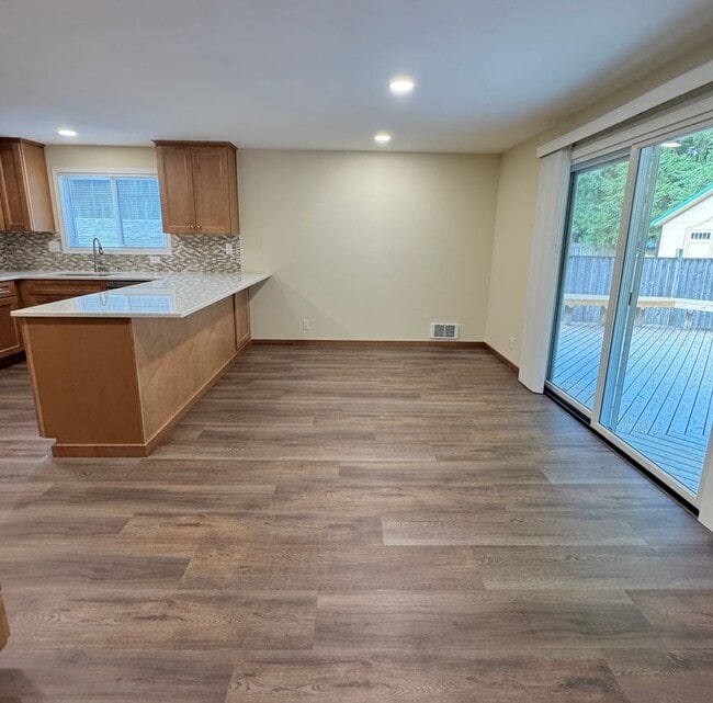 Building Photo - 3Bd/2Ba Carnation Home