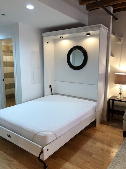 Building Photo - 101 Broad St